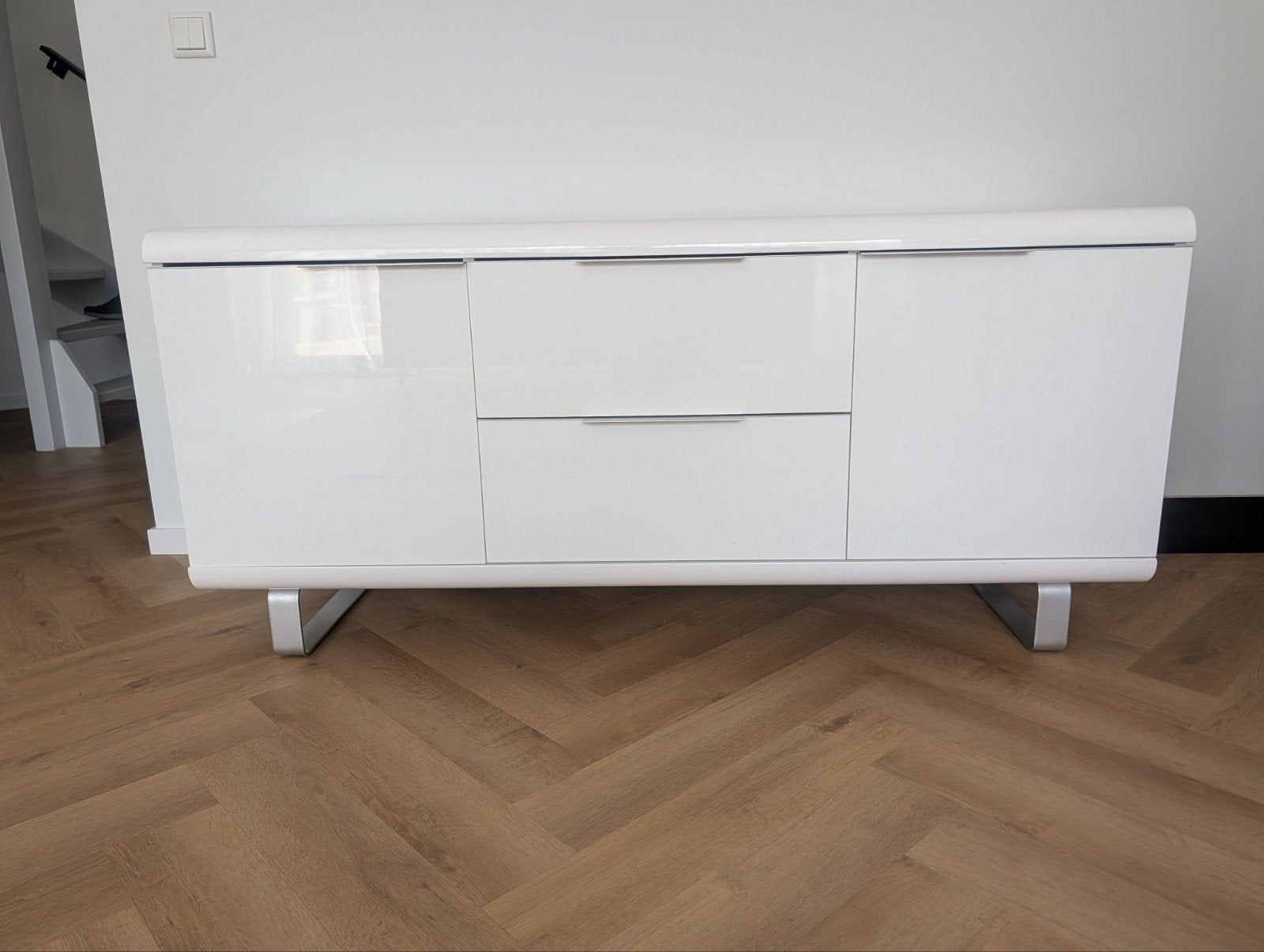 Dressoir hoogglans wit, Ophalen, Gebruikt, 100 tot 150 cm, Met lade(s)