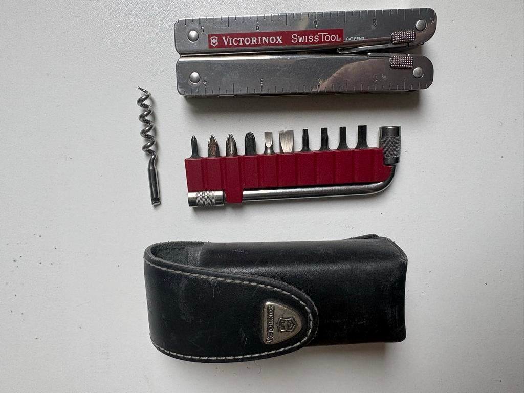 Victorinox Swisstool X Multitool met foedraal, Ophalen of Verzenden, Nieuw
