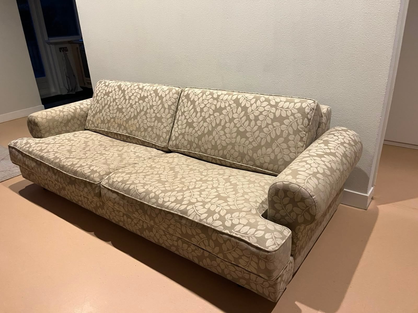 Cocomat 3-zitsbank met bladmotief, Ophalen, Driepersoons, 75 tot 100 cm, Zo goed als nieuw