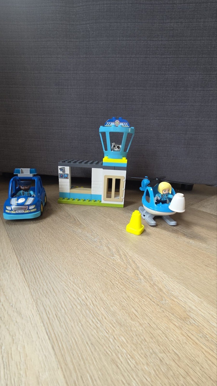 LEGO Duplo 10959 Politiebureau en Helikopter, Ophalen, Zo goed als nieuw, Complete set, Duplo