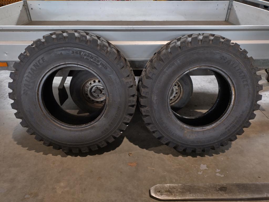 340/80 x R20 Alliance banden Multiuse 550, Zakelijke goederen, Agrarisch | Onderdelen | Banden, Velgen en Assen, Niet ingevuld