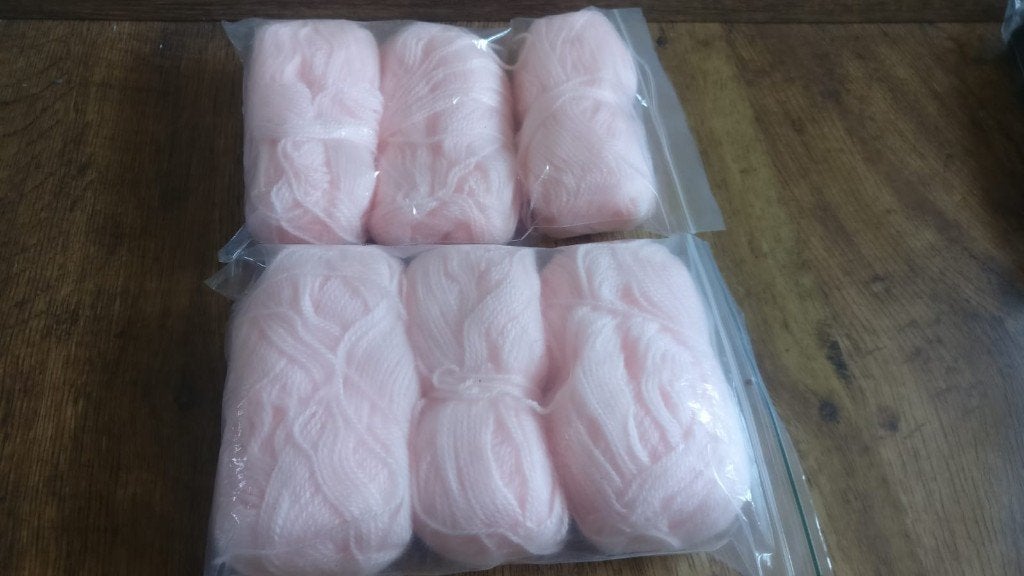 Garen breigaren roze blauw groen nieuw, Ophalen of Verzenden, Nieuw, Breien, Wol of Garen