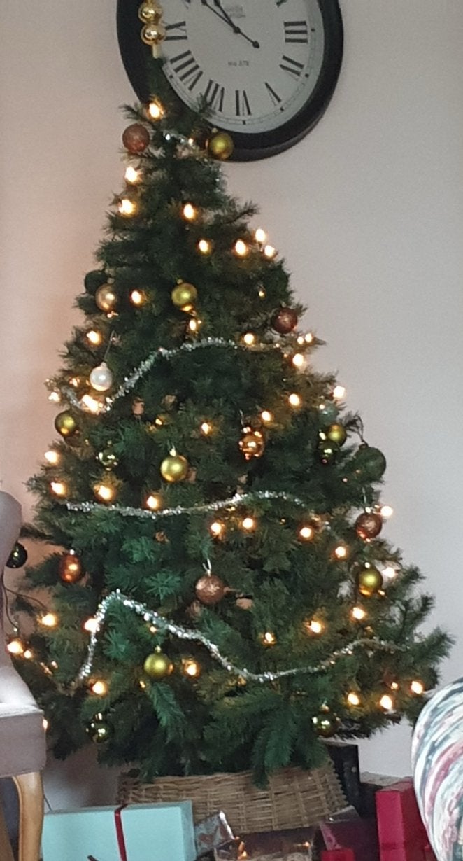 Kerstboom 180 inclusief tuinkussens box, Diversen, Ophalen, Zo goed als nieuw