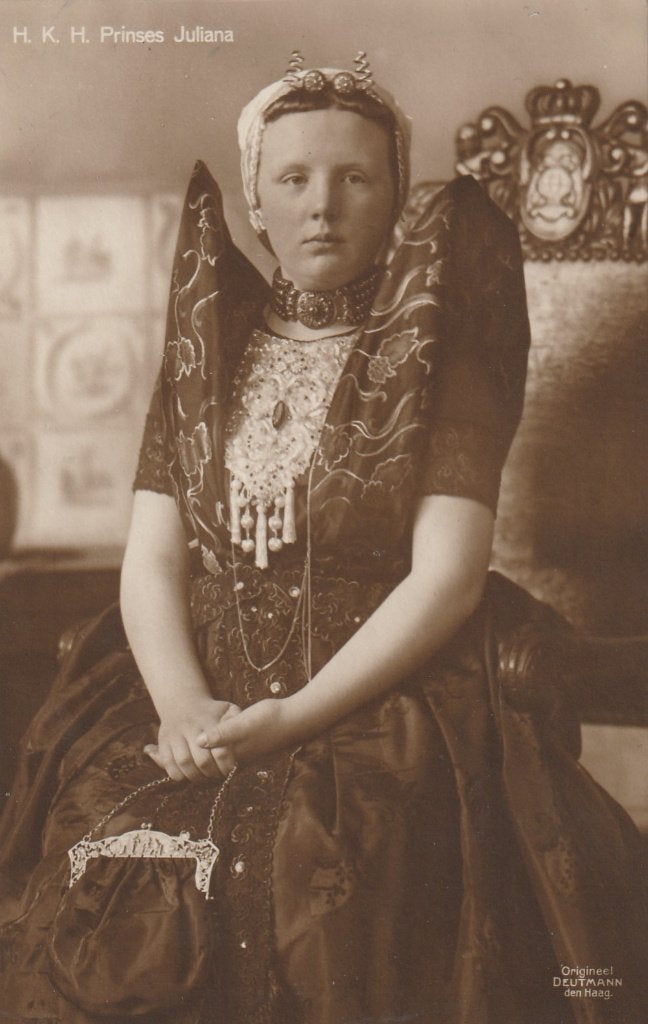 Prinses Juliana, Verzamelen, Koninklijk Huis en Royalty, Verzenden, Zo goed als nieuw, Kaart, Foto of Prent