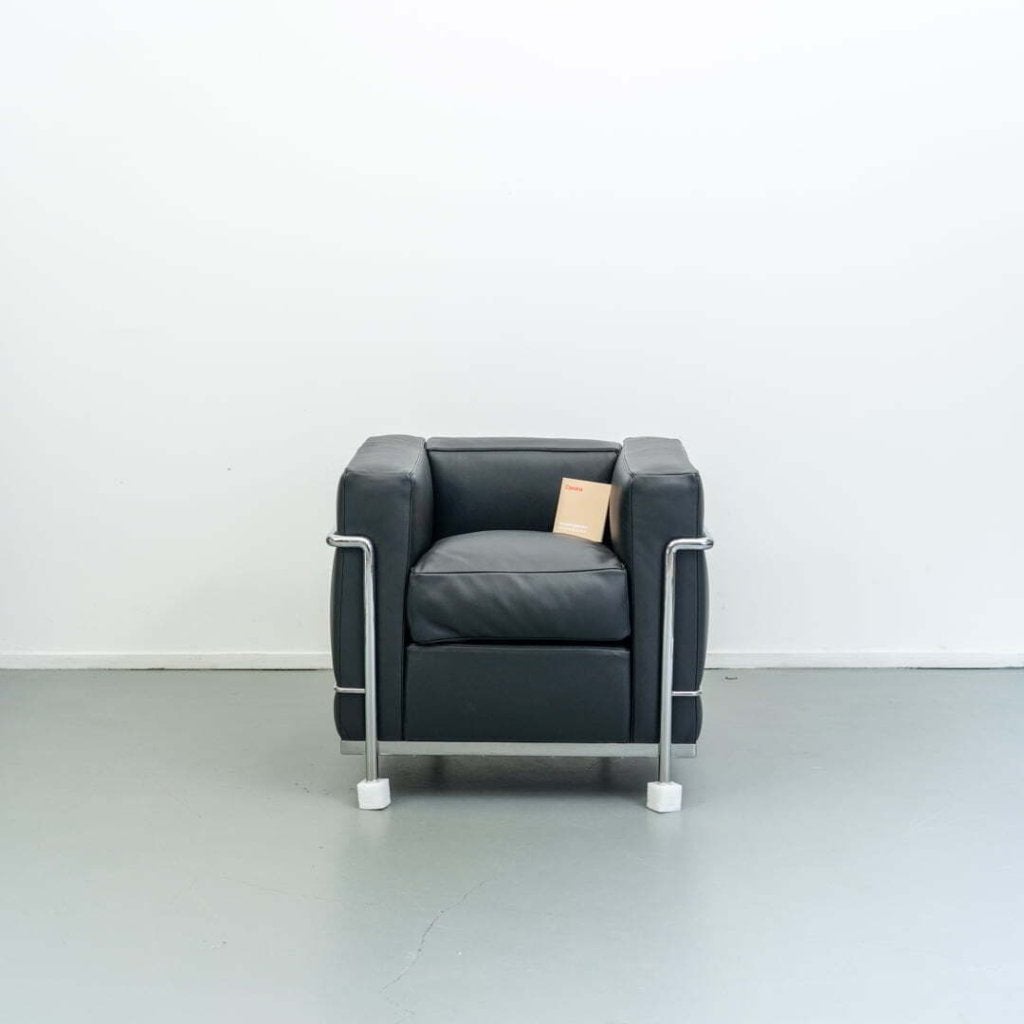 Cassina LC2 Fauteuil Zwart Leer, Niet ingevuld, Nieuw, Niet ingevuld, Niet ingevuld
