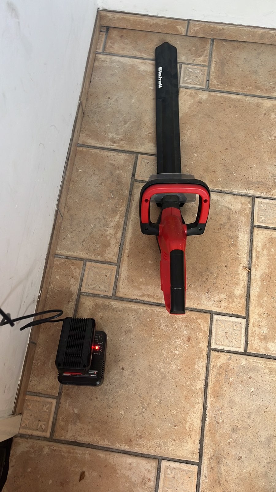 Nieuwe Einhell  heggen schaar, Tuin en Terras, Ophalen, Zo goed als nieuw, Accu