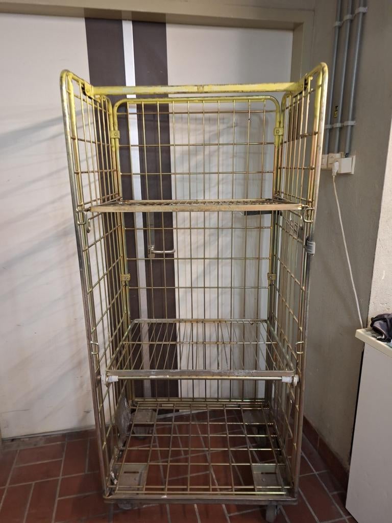 2 rolcontainers/Gaaskarren, 100 liter of meer, Ophalen, Gebruikt, Overige typen