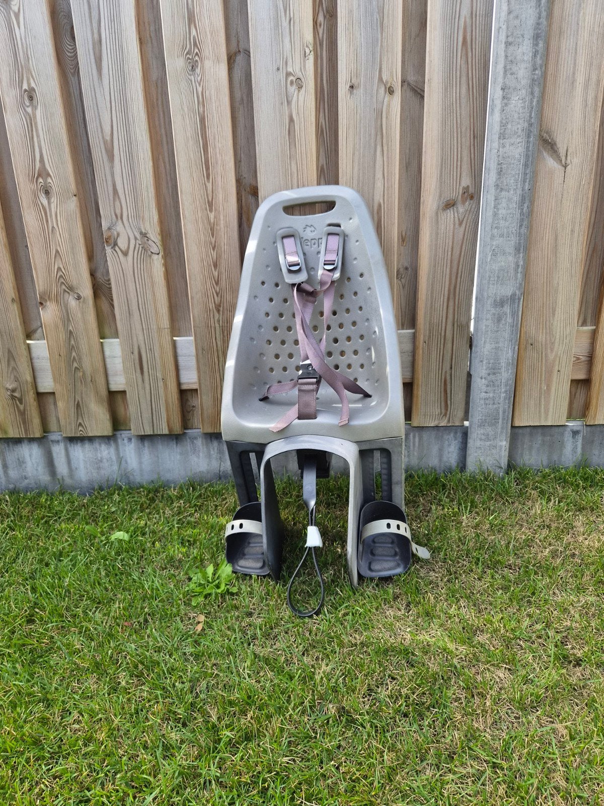 Yepp fietsstoeltje achterop, Fietsen en Brommers, Ophalen, Achterzitje, Yepp, 9 t/m 18 kg