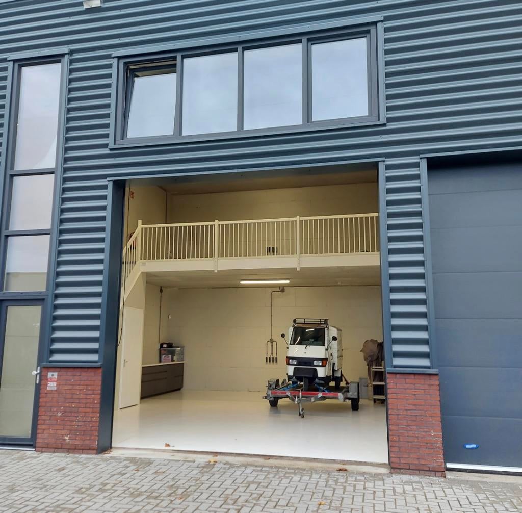 Moderne bedrijfsruimte te huur in Dronten (95 m²), 100 m², Huur, Bedrijfsruimte