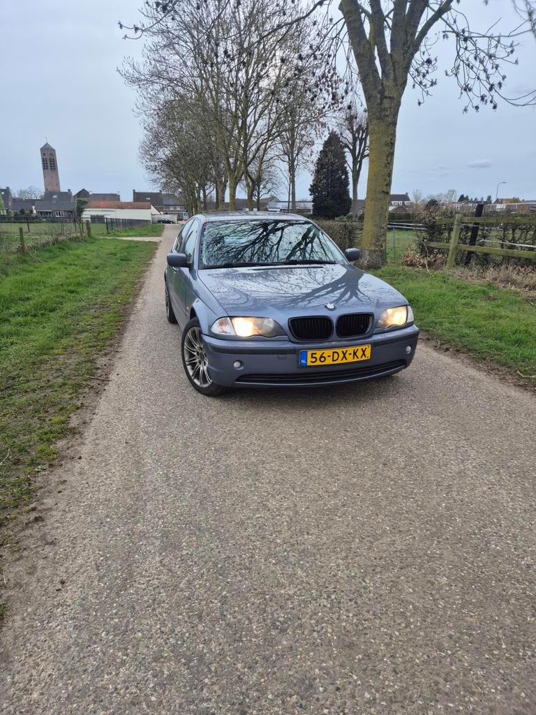 BMW 3-Serie 2.0 I 320 AUT 2000 Blauw, Auto's, Automaat, Achterwielaandrijving, Blauw, Particulier