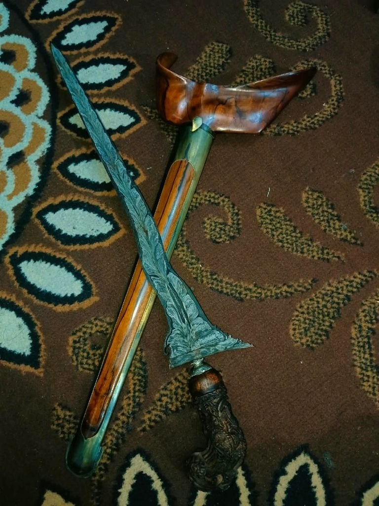 Antieke Keris Jangkung Mangkurat 3 Luk Ron Gendur Agal SVH60, Indonesië, Meerkleurig, Wapen, Gesneden