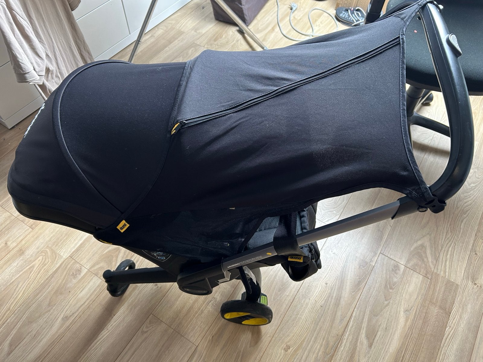 Doona autostoel en kinderwagen in één, Zo goed als nieuw, Met autostoeltje, Ophalen, Kinderwagen