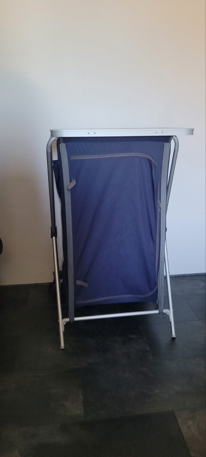 Opvouwbare campingkast met tafelblad - Vrijbuiter, Ophalen