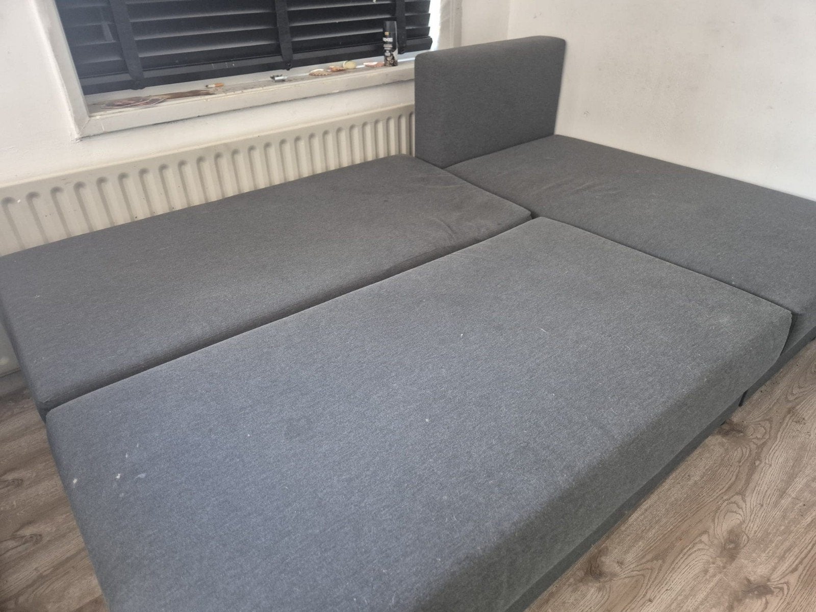 Grijze slaapbank/hoekbank - Comfortabel en veelzijdig, Ophalen, Gebruikt, 125 tot 150 cm, 150 tot 200 cm