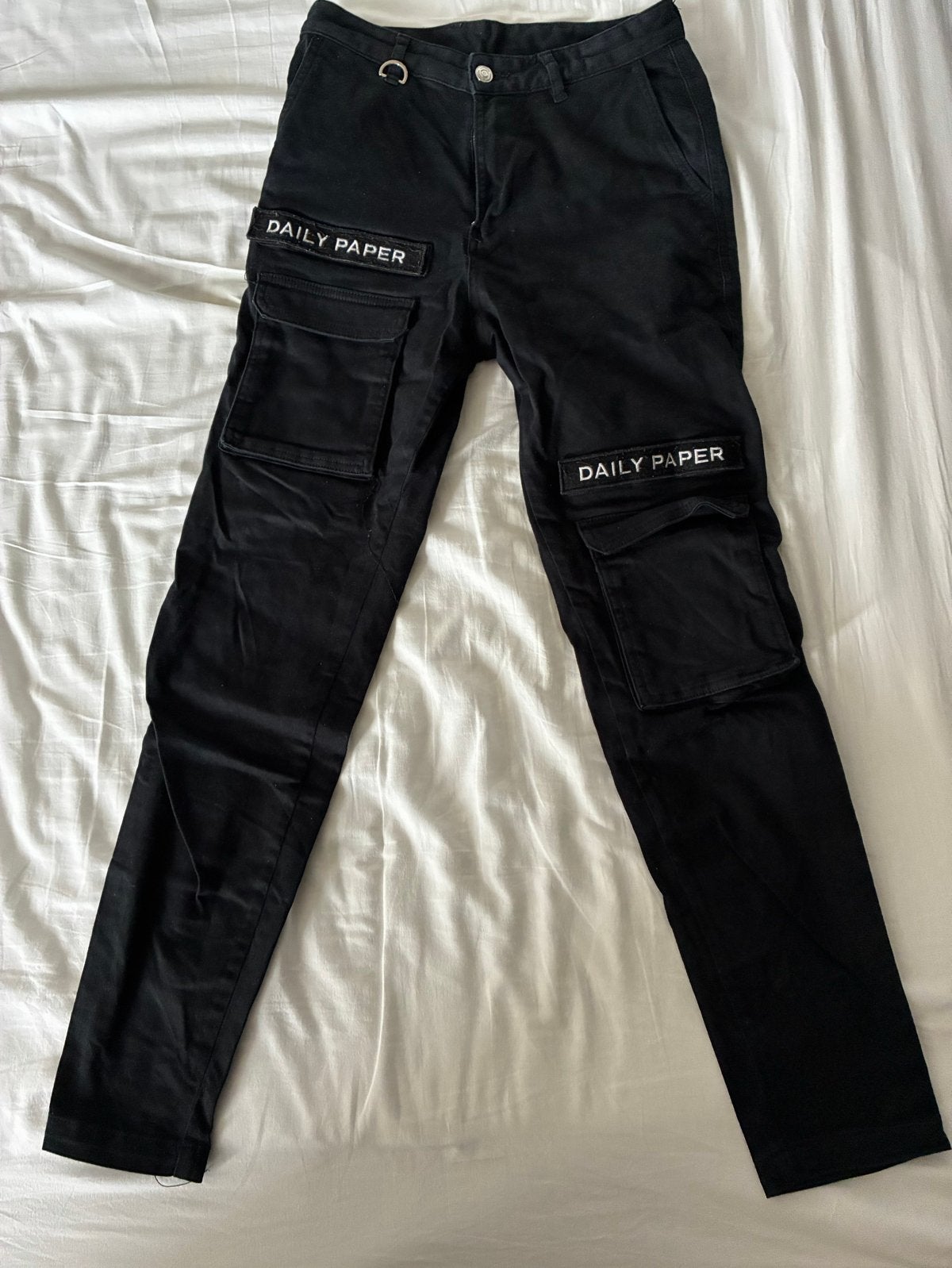Daily Paper straight fit cargo broek met logo - Maat S, Kleding | Heren, Ophalen of Verzenden, Gedragen, Maat 46 (S) of kleiner