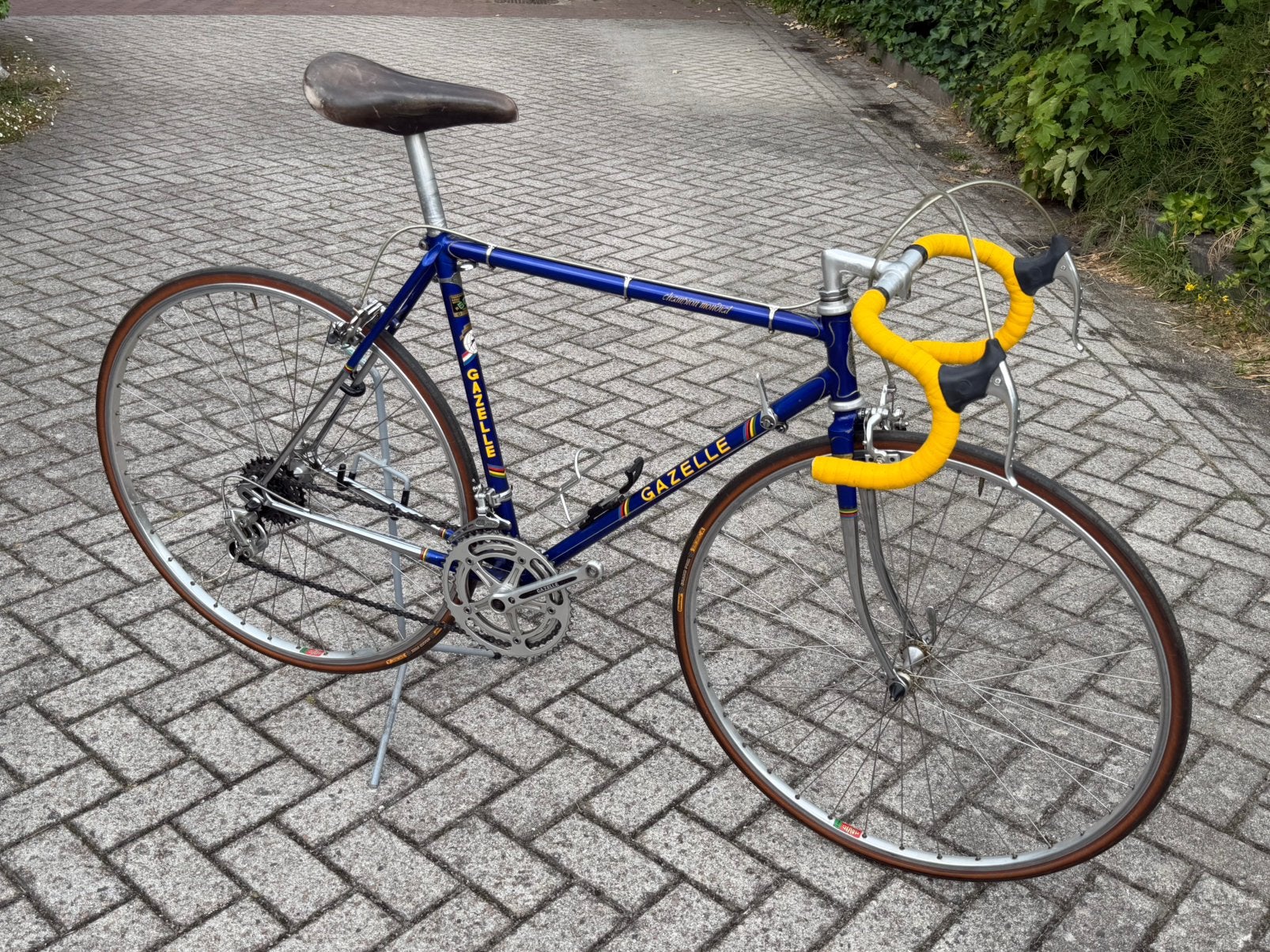 Vintage racefietsjes Gazelle en Alan, 28 inch, Gebruikt, Velgrem, 53 tot 57 cm