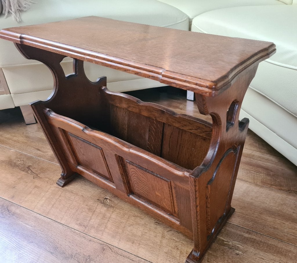 Massief houten lectuurbak / krantenbak met tafeltje, Huis en Inrichting, Woonaccessoires | Krantenbakken en Lectuurbakken, Ophalen
