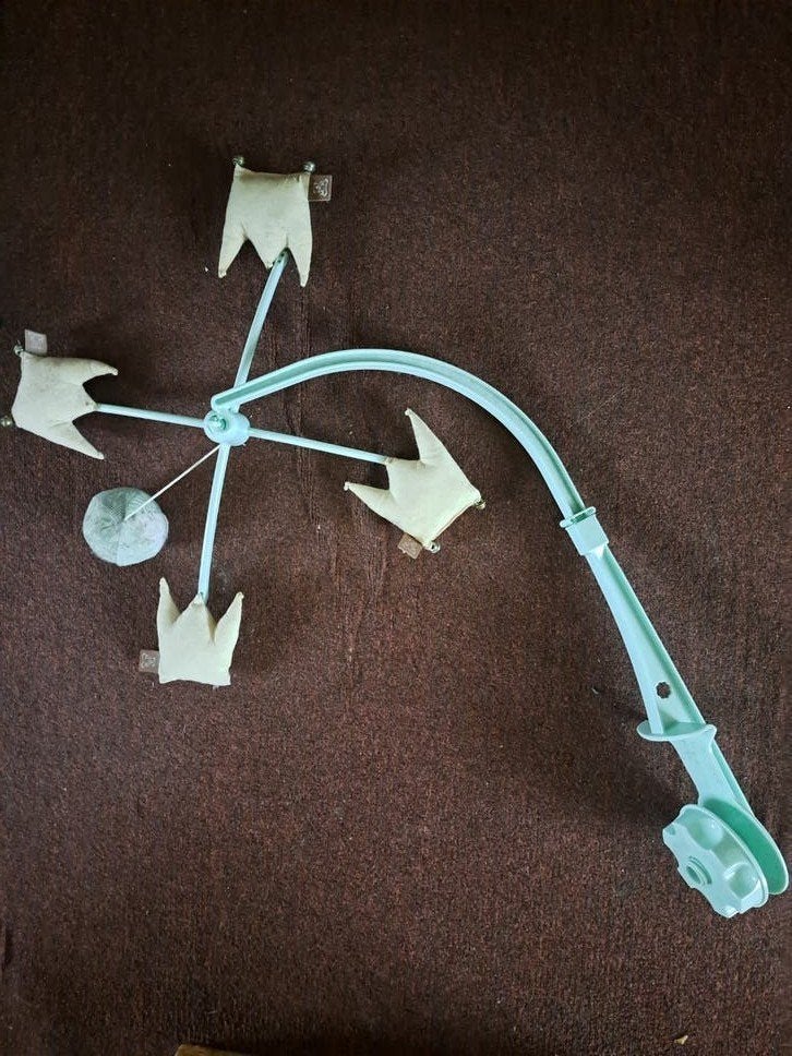 Mobiel met stoffen kroontjes voor bed/ box, Ophalen of Verzenden, Zo goed als nieuw, Overige typen