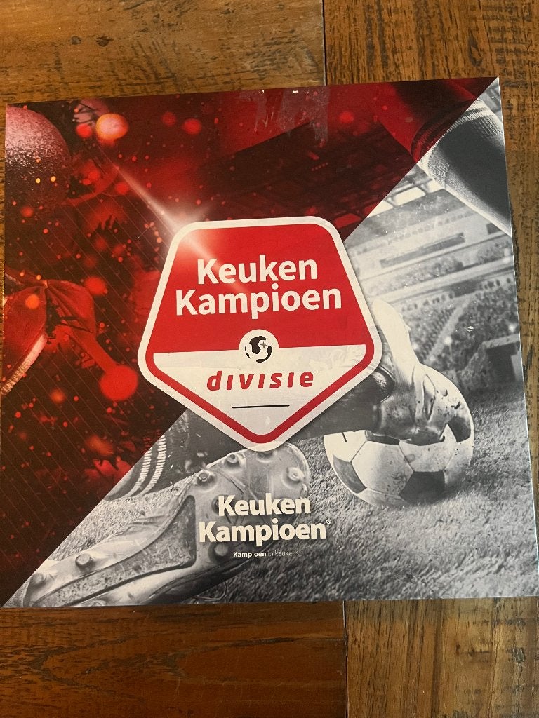 Mens erger je niet spel , speciale uitvoering ., Drie of vier spelers, Ophalen of Verzenden, Nieuw