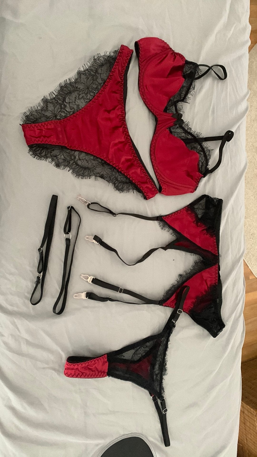 Setje lingerie., Verzenden, Rood, Setje