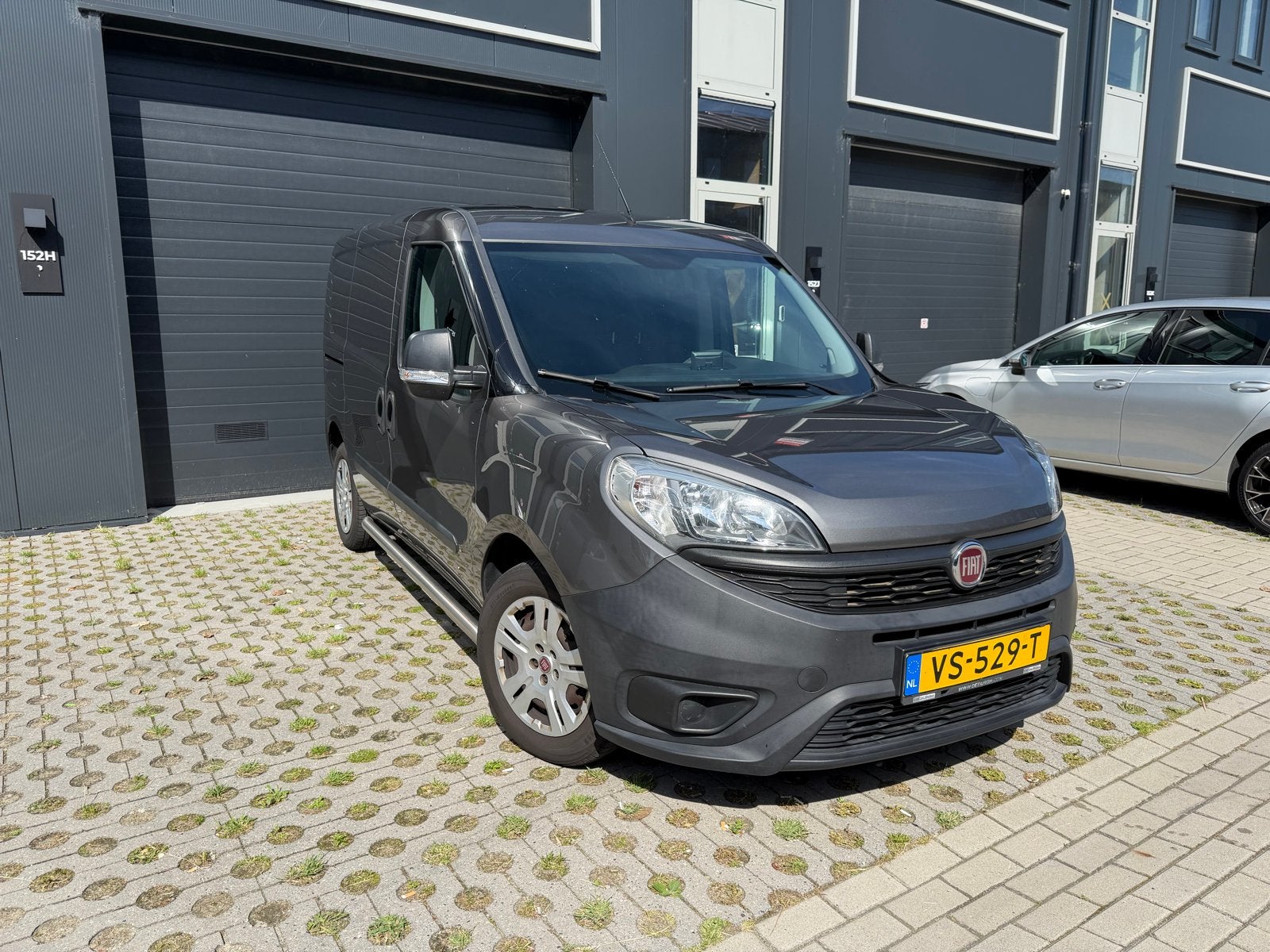 Fiat Doblo 2016 | Carplay | Camera | Trekhaak, 74 pk, 4 cilinders, Origineel Nederlands, Diesel