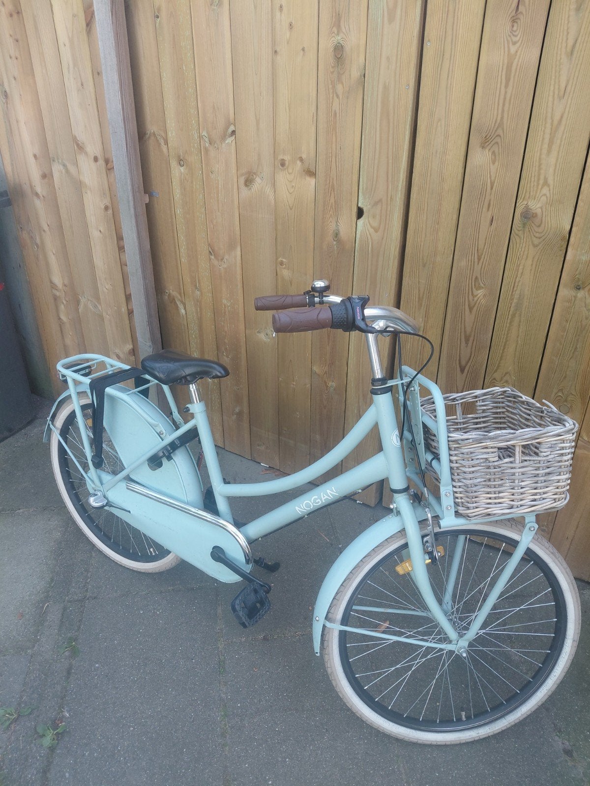 Meisjesfiets 24 inch met mandje en versnellingen, Gebruikt, Ophalen, Overige merken, Terugtraprem
