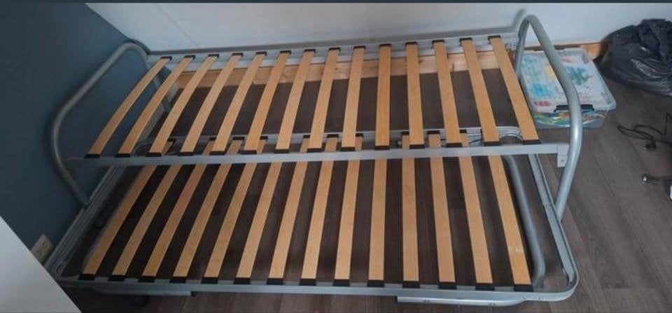 Set van 2x 1-persoons bed (+ onderschuifbed), Huis en Inrichting, Ophalen, 90 cm, Tweepersoons, Zo goed als nieuw