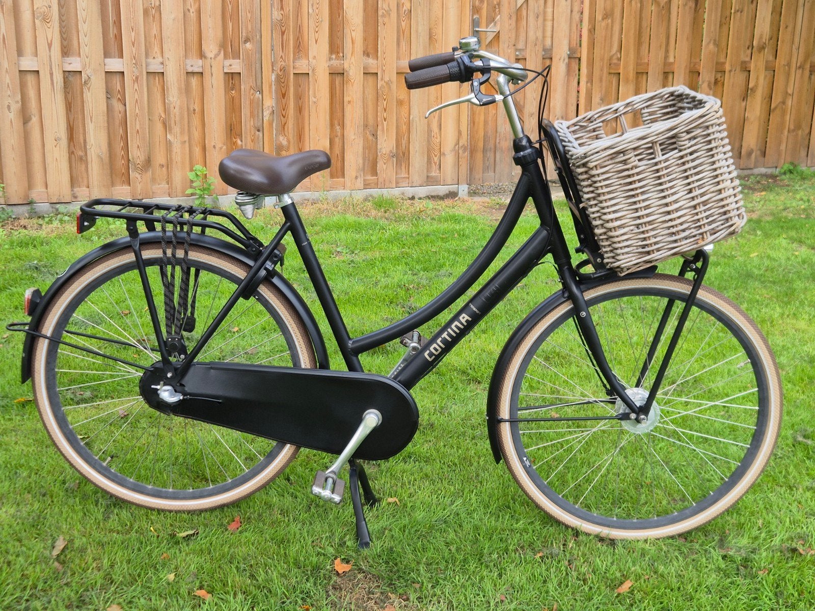 Cortina U4 Transport Damesfiets N3 28 inch 57 Frame Matzwart, Fietsen en Brommers, Versnellingen, 56 cm of meer, Zo goed als nieuw