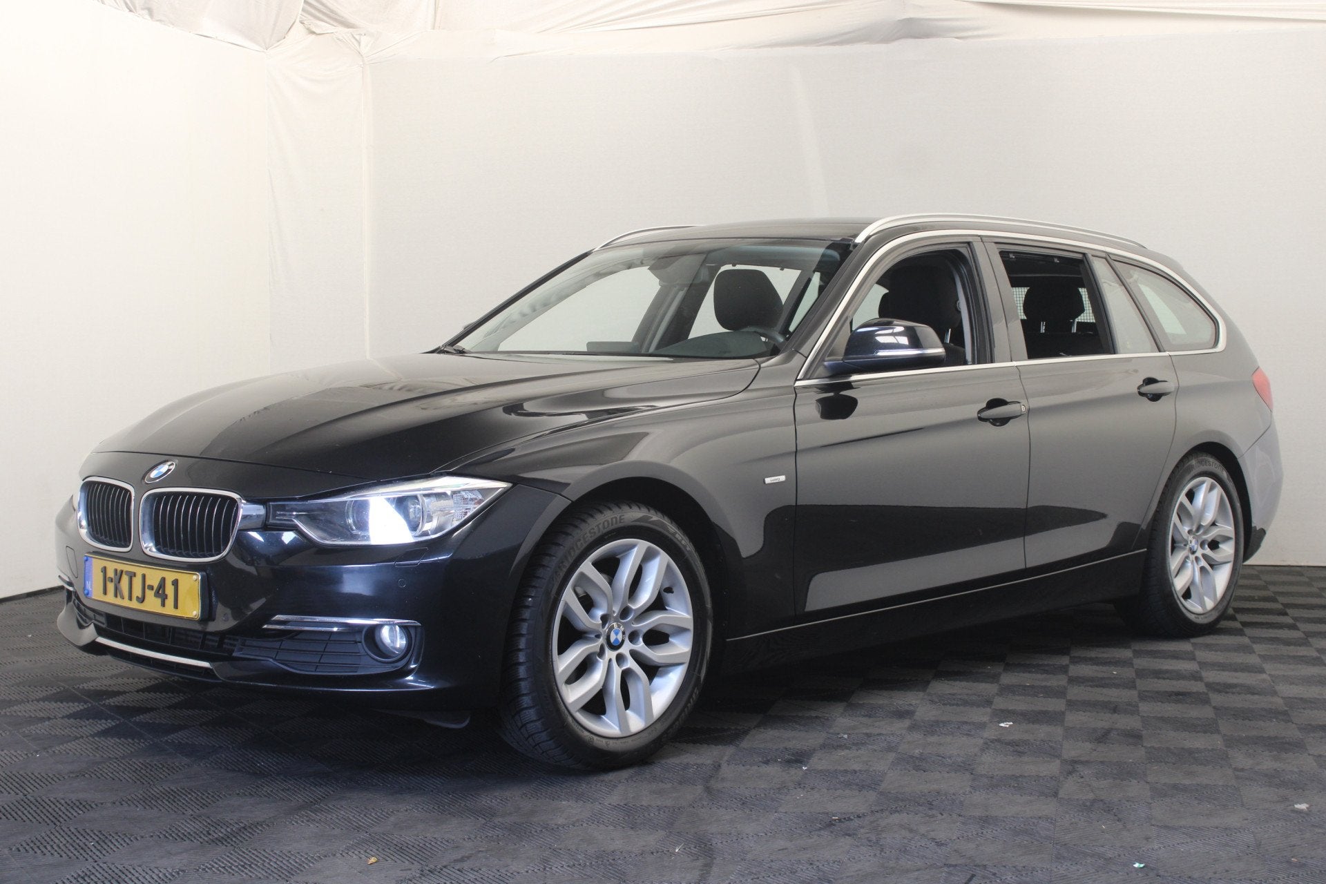 BMW 3 Serie Touring 316i Executive Edition (bj 2013), Auto's, Automaat, Gebruikt, 4 cilinders, 1445 kg