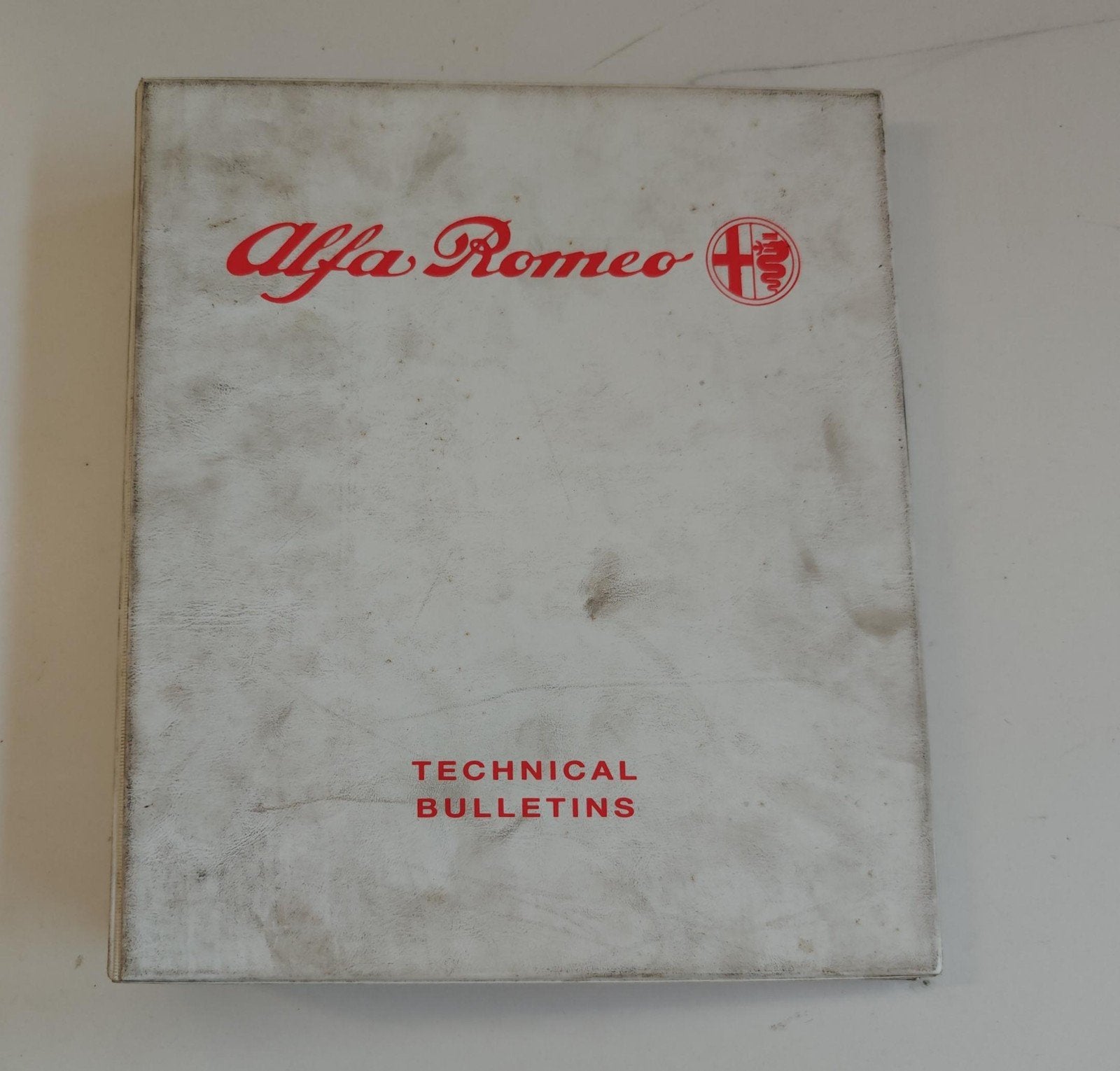 Alfa Romeo Technical Bulletins Service News 2000, Ophalen of Verzenden, Zo goed als nieuw, Alfa Romeo