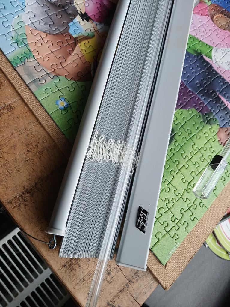 nieuwe aluminium jaloezieen 16 mm merk luxaflex., Ophalen, Nieuw, Grijs
