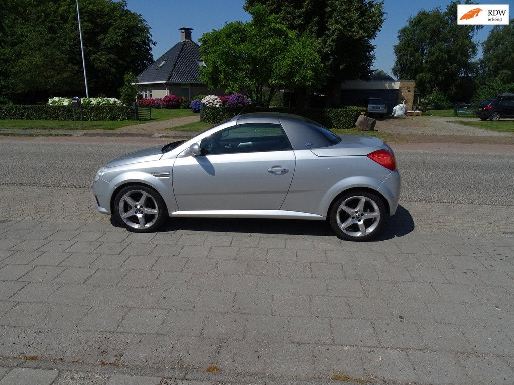 Opel Tigra TwinTop 1.8-16V Sport, Auto's, Opel, 125 pk, Gebruikt, 4 cilinders, 1796 cc