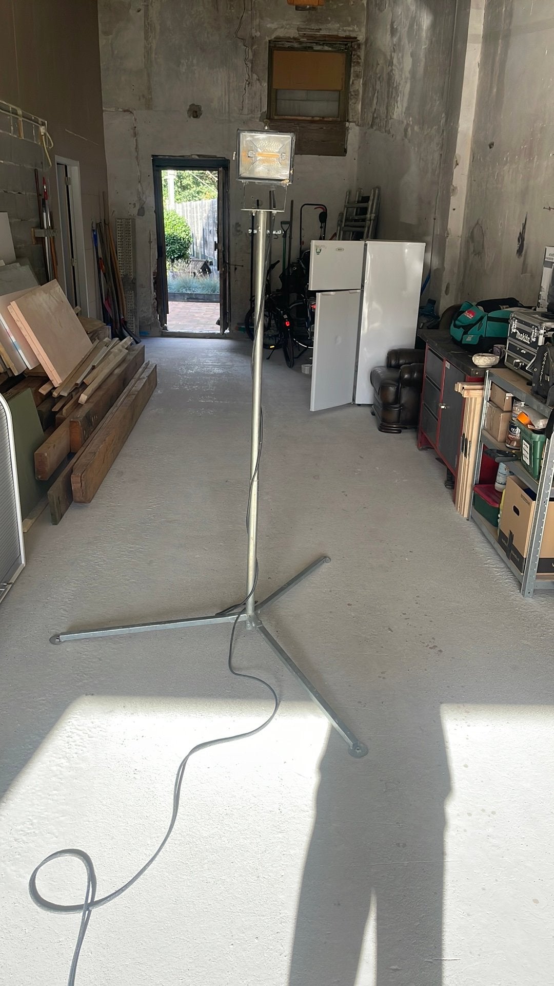 Bouwlamp met standaard, Doe-het-zelf en Verbouw, Ophalen, Gebruikt, Met statief, 200 tot 500 watt