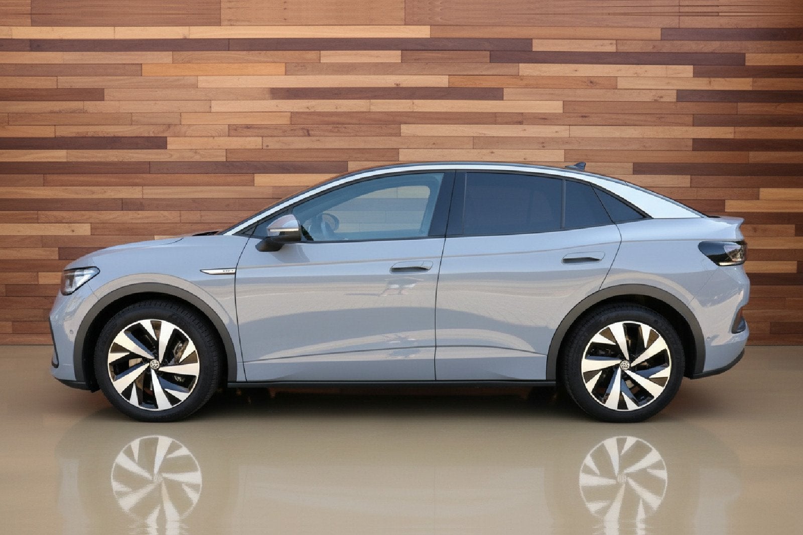 Volkswagen ID.5 Pro 77 kWh | SOH 96,6 % | PANORAMA DAK | ALC, Auto's, Volkswagen, Automaat, Dealer onderhouden, Achterwielaandrijving