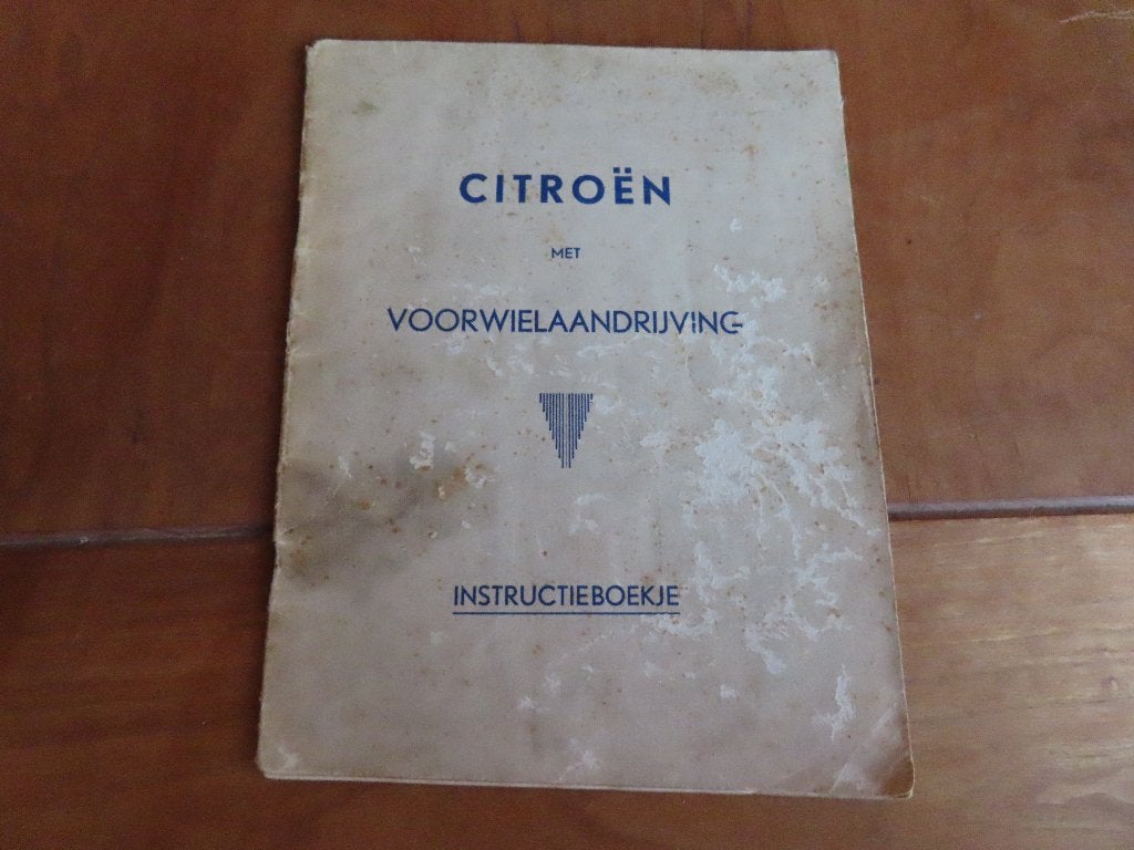Instructieboek Citroen Traction Avant 11 Legere en 11, 1946, Auto diversen, Handleidingen en Instructieboekjes, Ophalen of Verzenden