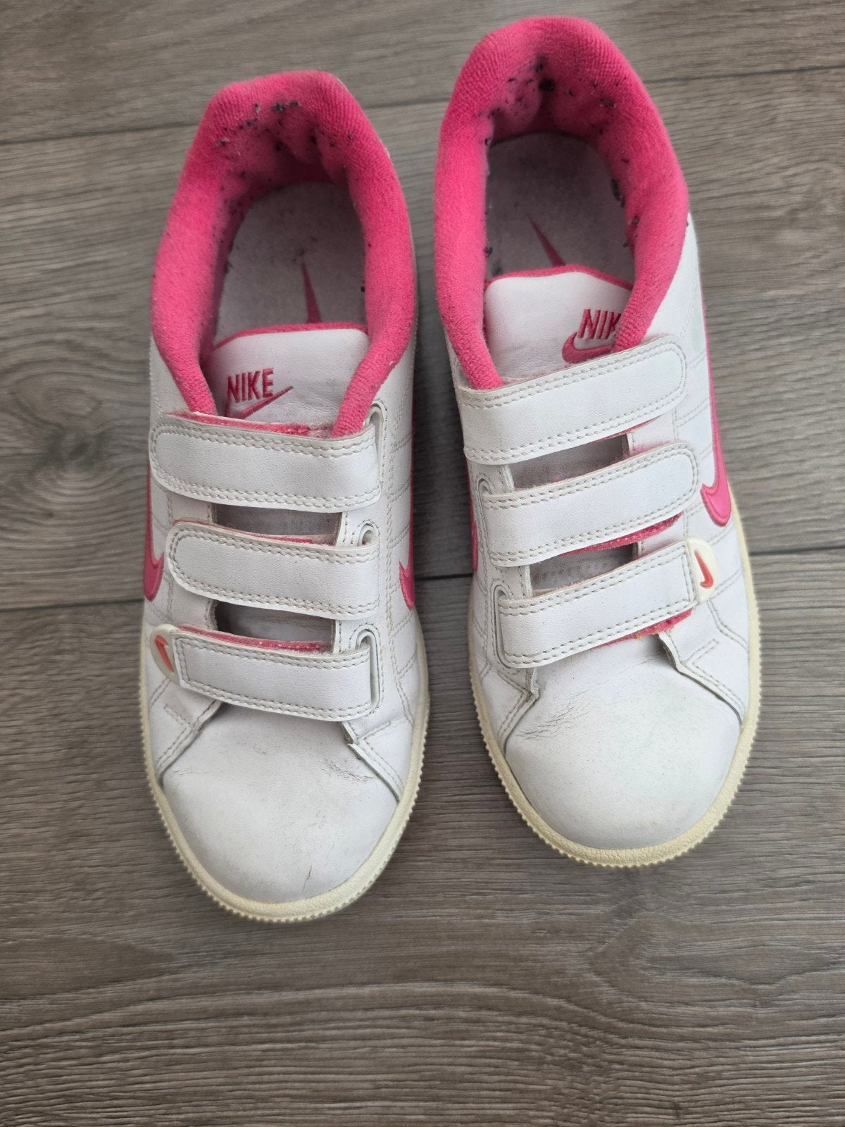 Nike dames sporschoenen maat 38,5, Kinderen en Baby's, Babykleding | Schoentjes en Sokjes, Ophalen, Schoentjes, Meisje, Zo goed als nieuw