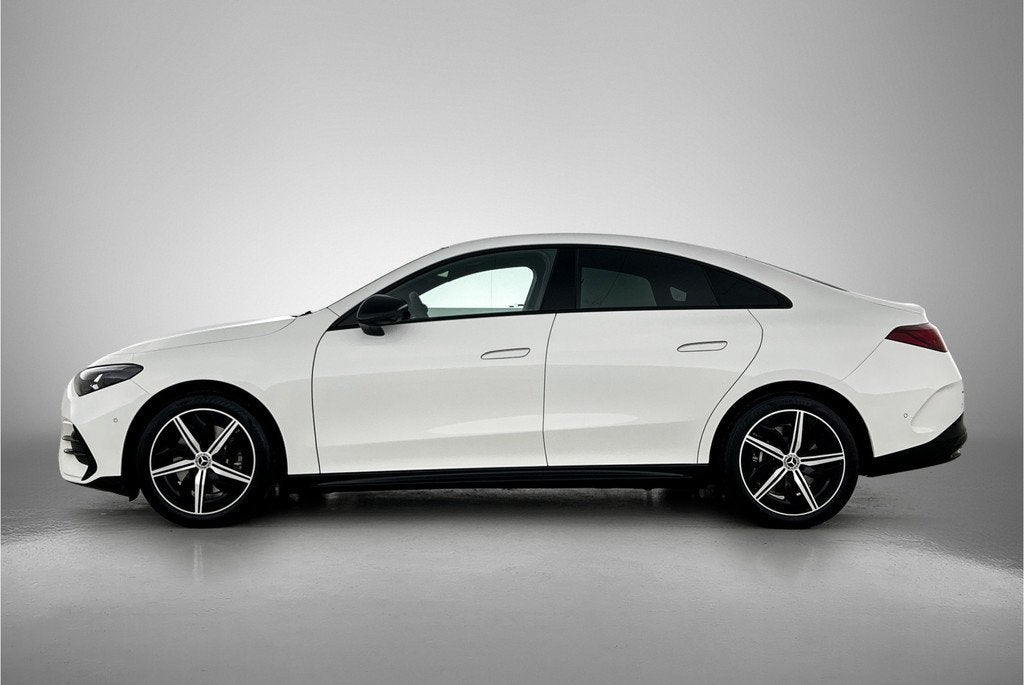 Mercedes-Benz CLA-Klasse 200 Business Solution AMG 58 kWh |, Auto's, Mercedes-Benz, CLA, Zwart, Sedan, Voorwielaandrijving