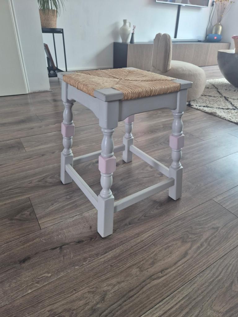 Kruk riet meisjes, Huis en Inrichting, Stoelen, Ophalen of Verzenden, Bruin, Hout, Eén