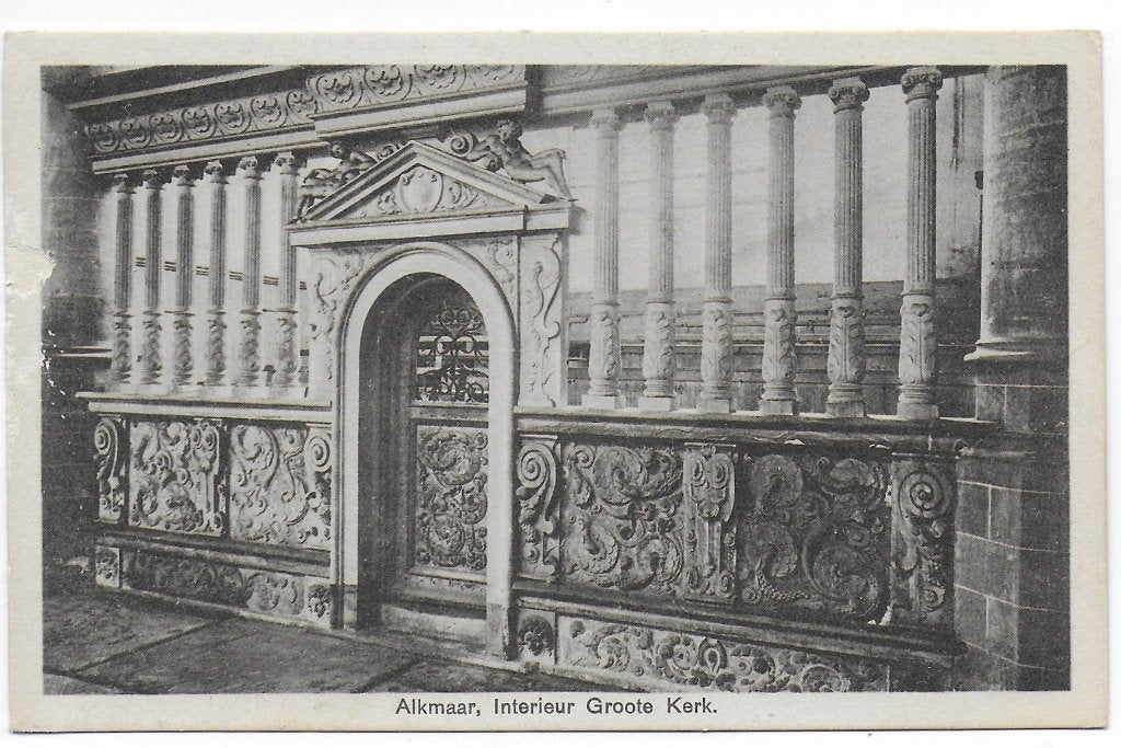 Alkmaar interieur Groote kerk Ongelopen Ansichtkaart (B6866, Ophalen of Verzenden, 1940 tot 1960, Ongelopen, Noord-Holland