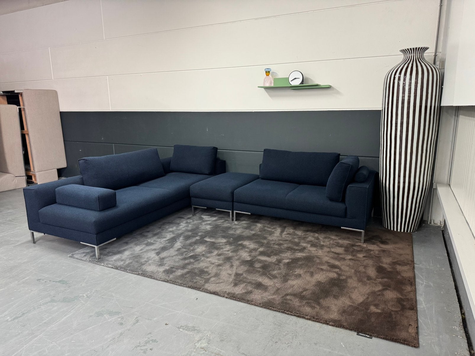 Showroommodel Design on Stock Aikon Lounge | Kaya 231 Whale, Ophalen, Hoekbank, Zo goed als nieuw, Design on Stock, Eyye, Leolux, Pode, Artifort, Gelderland