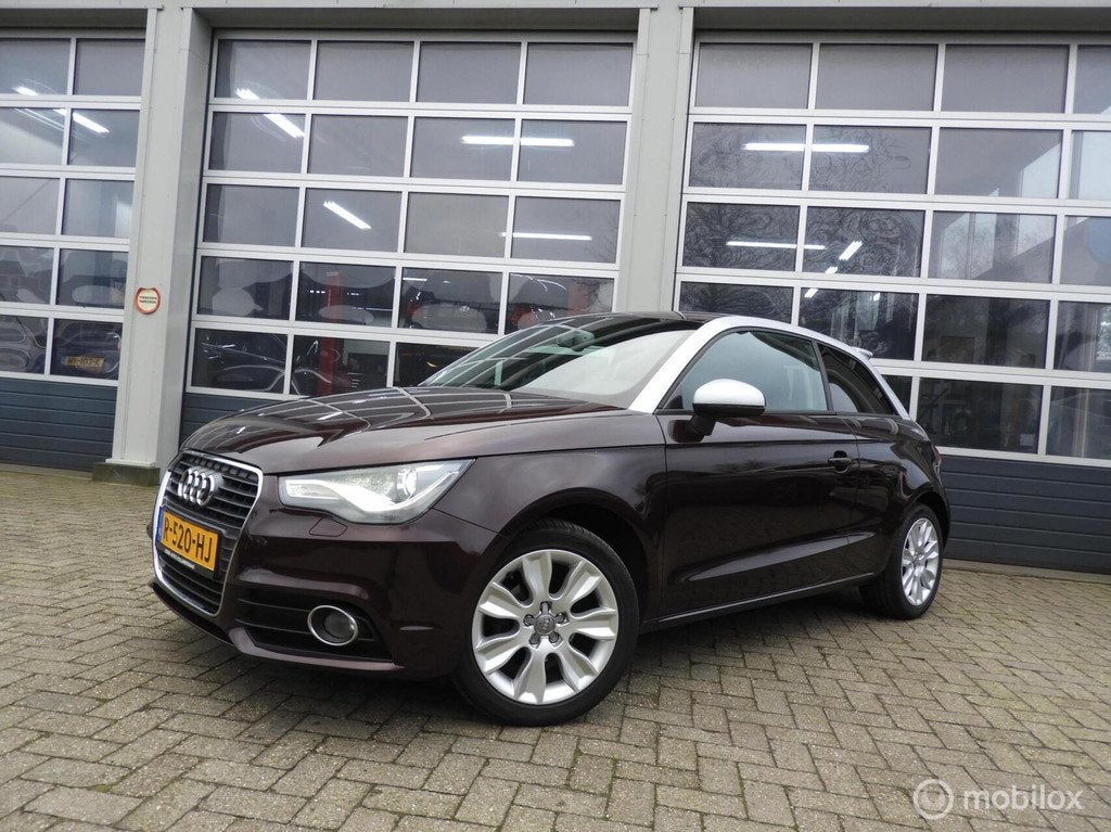 Audi A1 1.2 TFSI Xenon , Leder, Auto's, Audi, Voorwielaandrijving, Euro 5, 86 pk, 4 stoelen