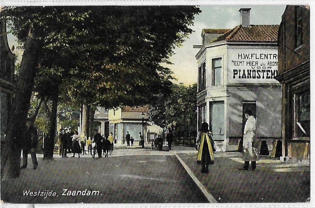 Zaandam westzijde oude ongelopen ansichtkaart ( ( 2150 ), Ophalen of Verzenden, 1920 tot 1940, Ongelopen, Noord-Holland