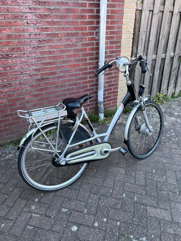 Sparta Emotion accu laad  oplader fiets is opslot wel eerlyk, Fietsen en Brommers, Ophalen of Verzenden, Zo goed als nieuw, Sparta
