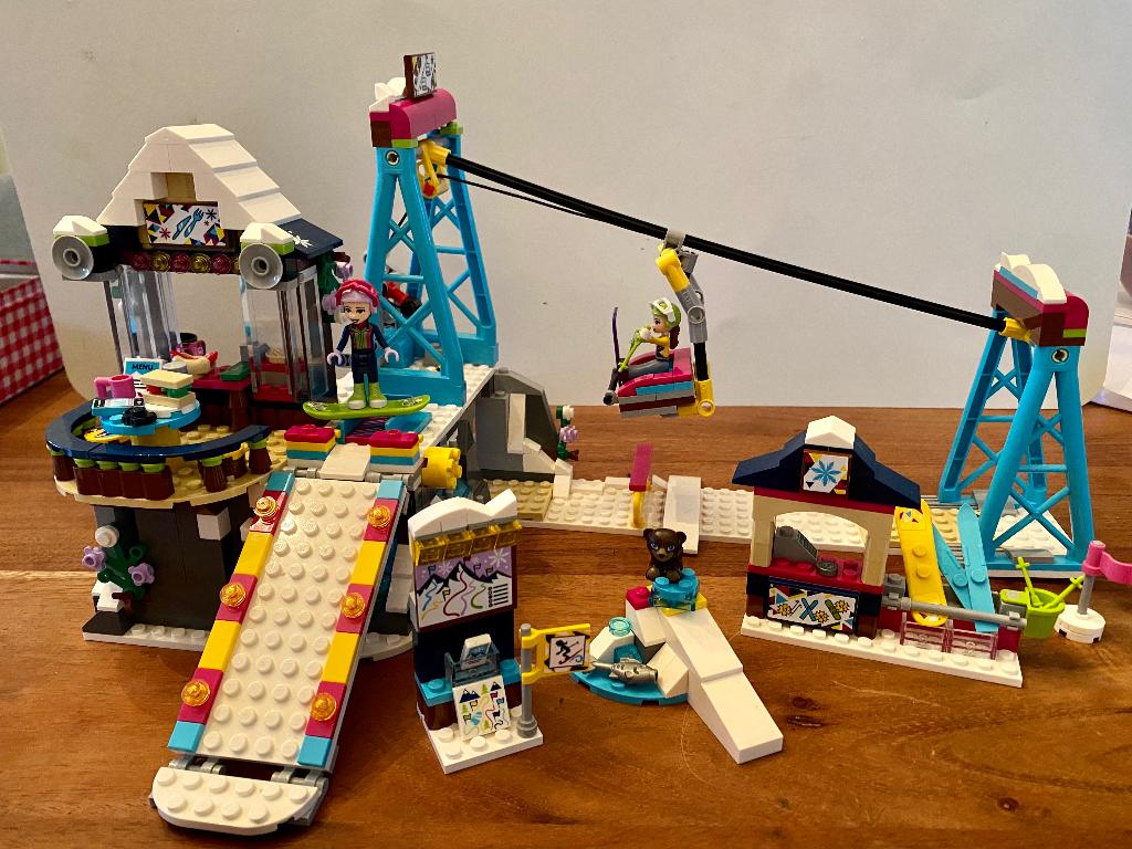 LEGO Friends Wintersport Skilift, Ophalen of Verzenden, Zo goed als nieuw, Complete set, Lego