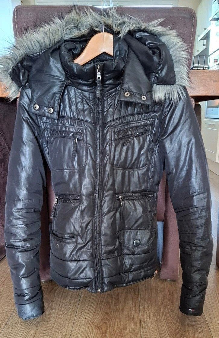 Tommy Hilfiger jas, Kleding | Dames, Ophalen of Verzenden, Zo goed als nieuw, Maat 38/40 (M), Zwart
