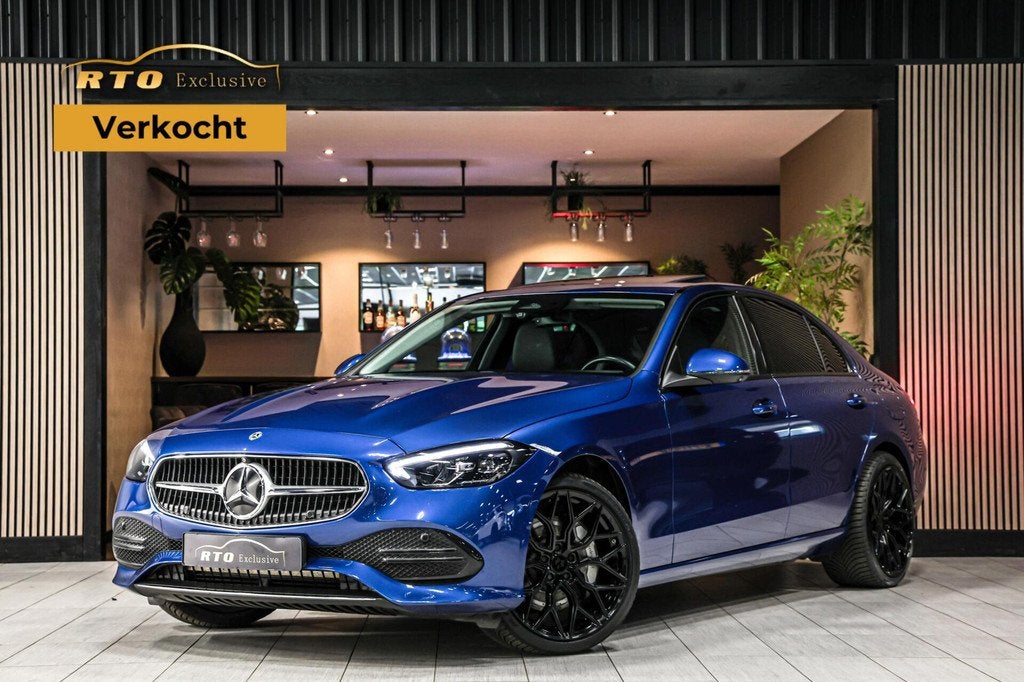 Mercedes C-klasse 300e Avantgarde|Sfeer|19''|Pano|360*, Automaat, 4 cilinders, Met garantie (alle), Blauw