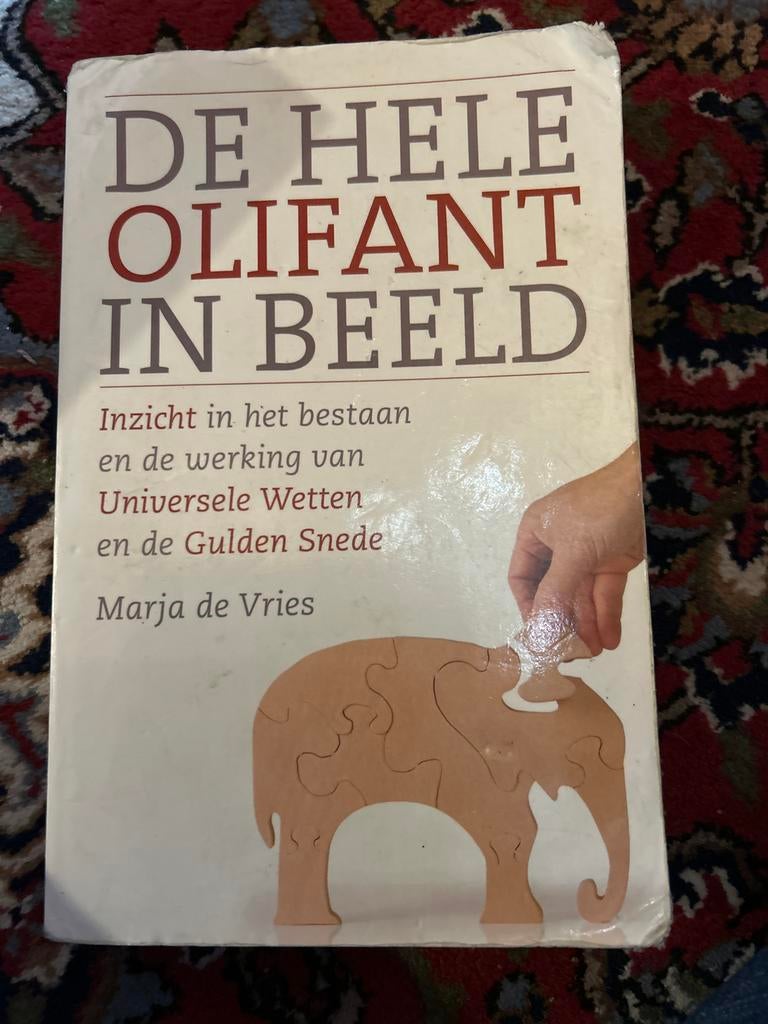 De Hele Olifant in Beeld - Marja de Vries, Ophalen of Verzenden, Gelezen