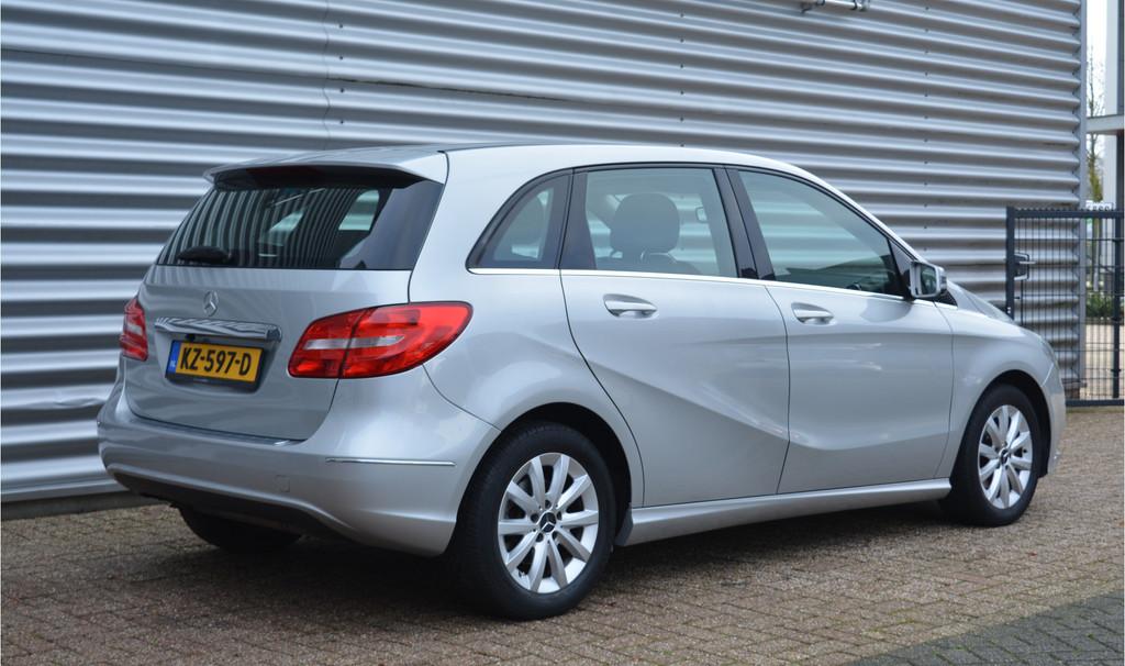 Mercedes-Benz B-Klasse 180 Navi/Camera/Stoelverw/Onderhoud, Auto's, Voorwielaandrijving, Stof, Gebruikt, 4 cilinders