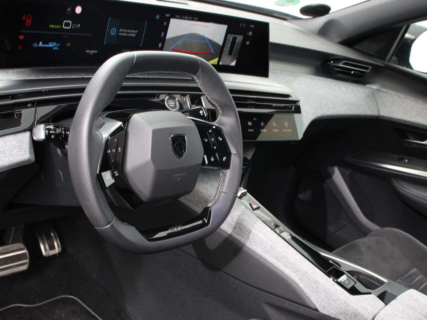 Peugeot e-3008 210 GT-Line Automaat Climate control Adaptiev, Auto's, 213 pk, Zwart, 36 min, Automatische klimaatregeling