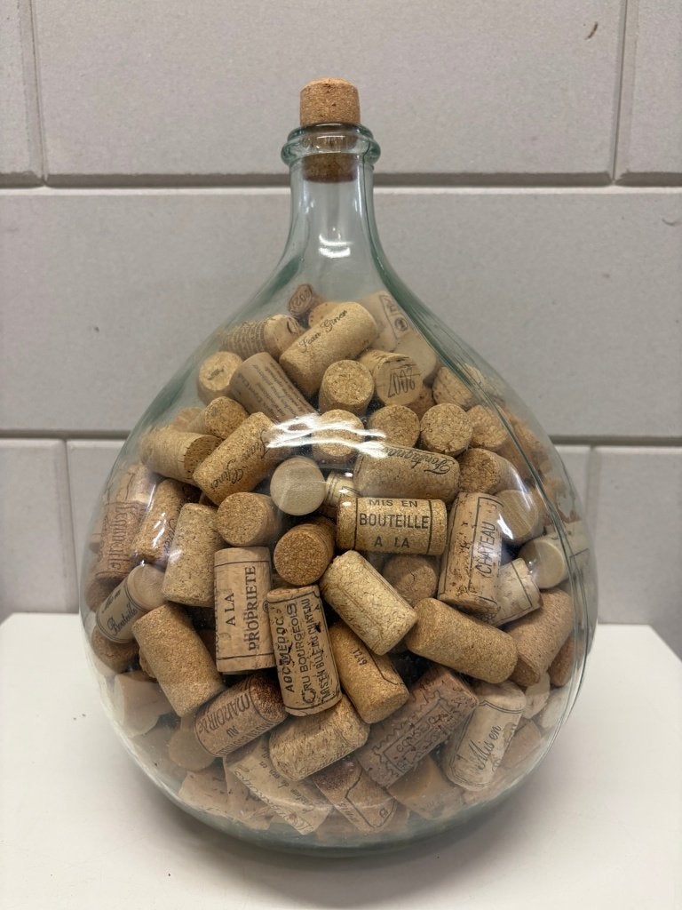 Grote glazen fles / dame-jeanne met wijnkurken, Ophalen, Gebruikt, Inclusief decoratie, Glas